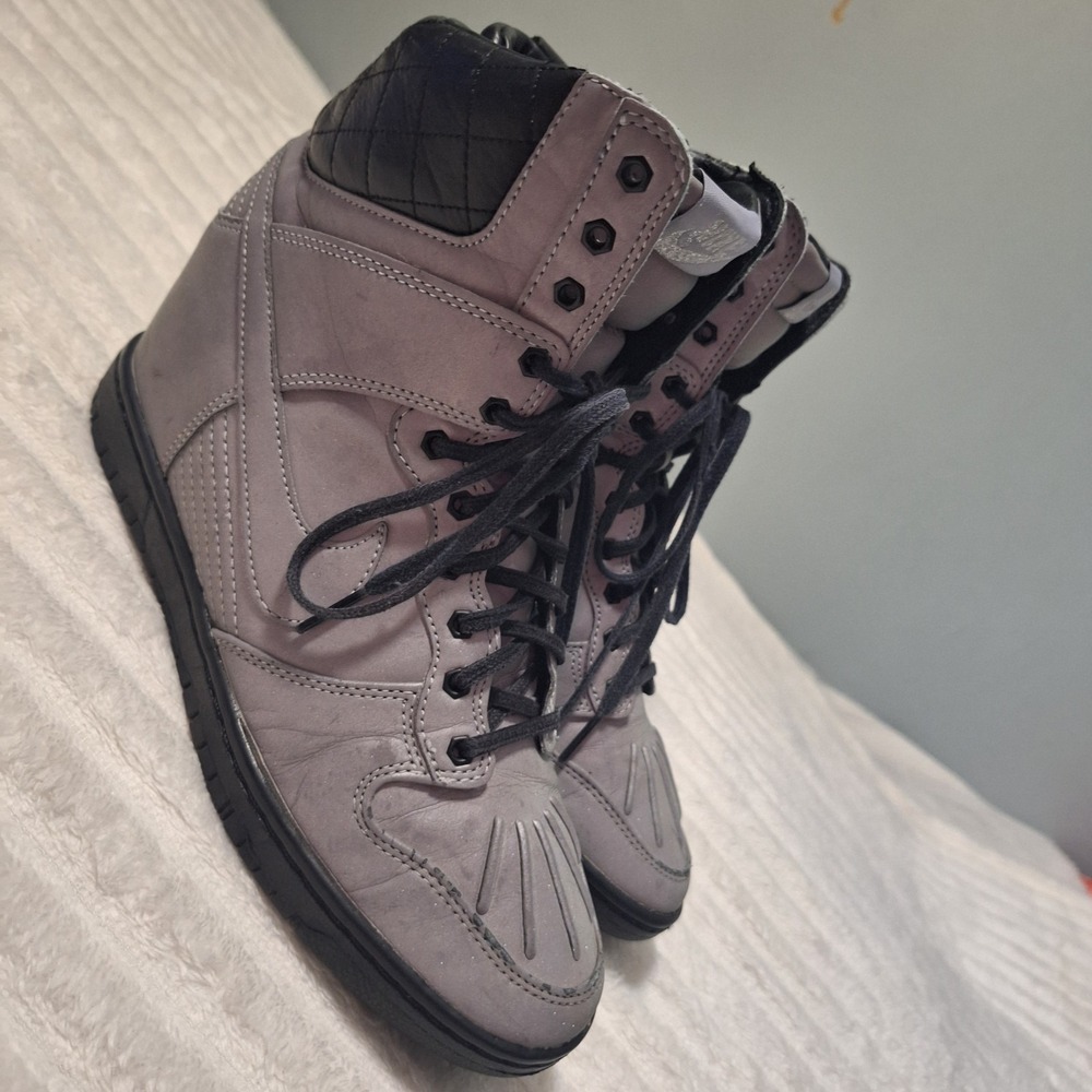Nike Super Sky High Dunk  Sneaker Boot Womens 7.5 Reflective Silver Hip Hop